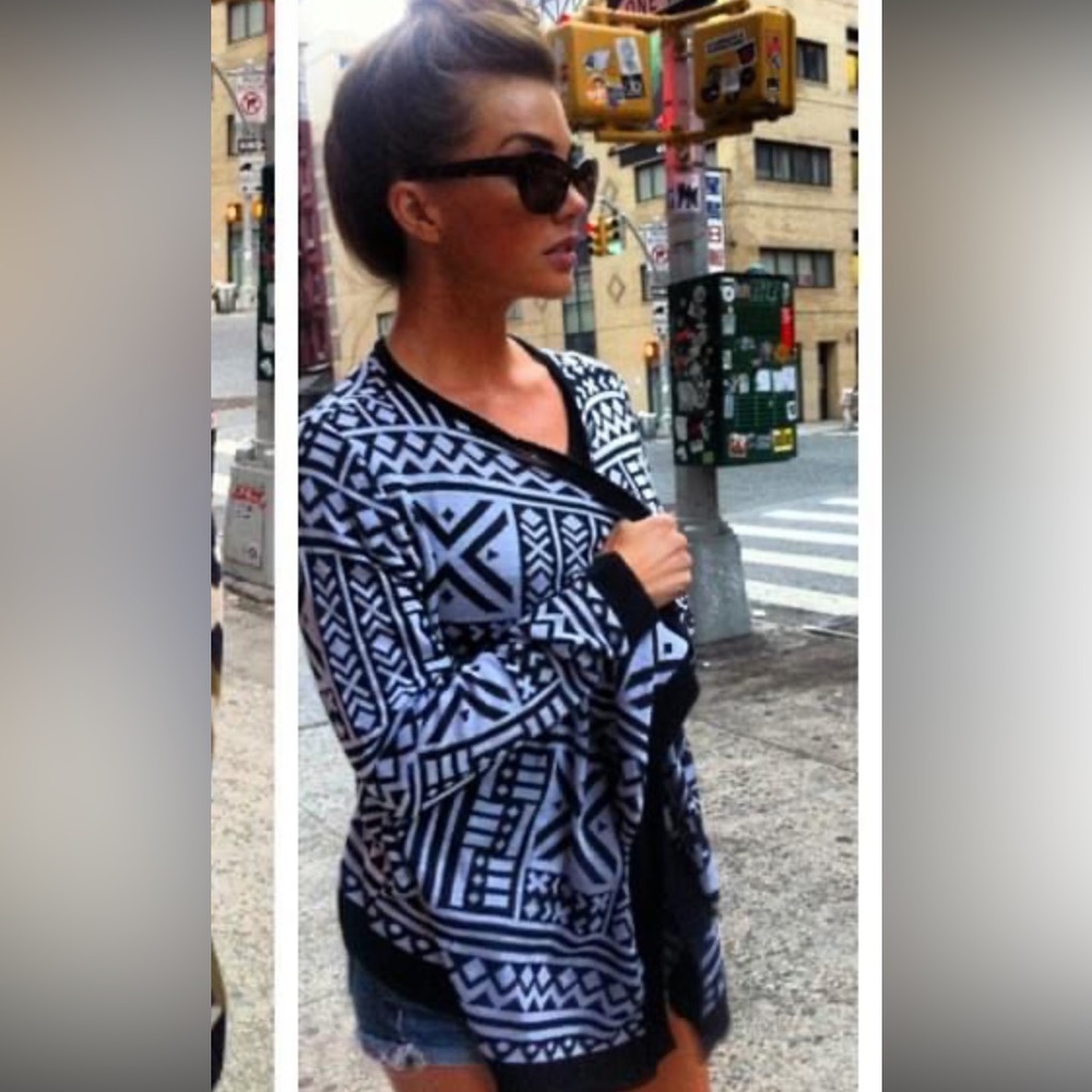 Black and white thin cardigan